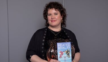 ‘Heated Rivalry’ author donates $300,000 to Nova Scotia libraries - CTV News