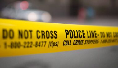 North York stabbing: Male hurt, female fled