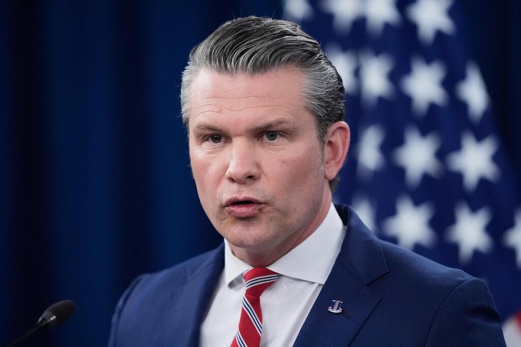 US Defense Secretary Pete Hegseth (Photo: Manuel Balce Ceneta/AP) פיט הגסת'