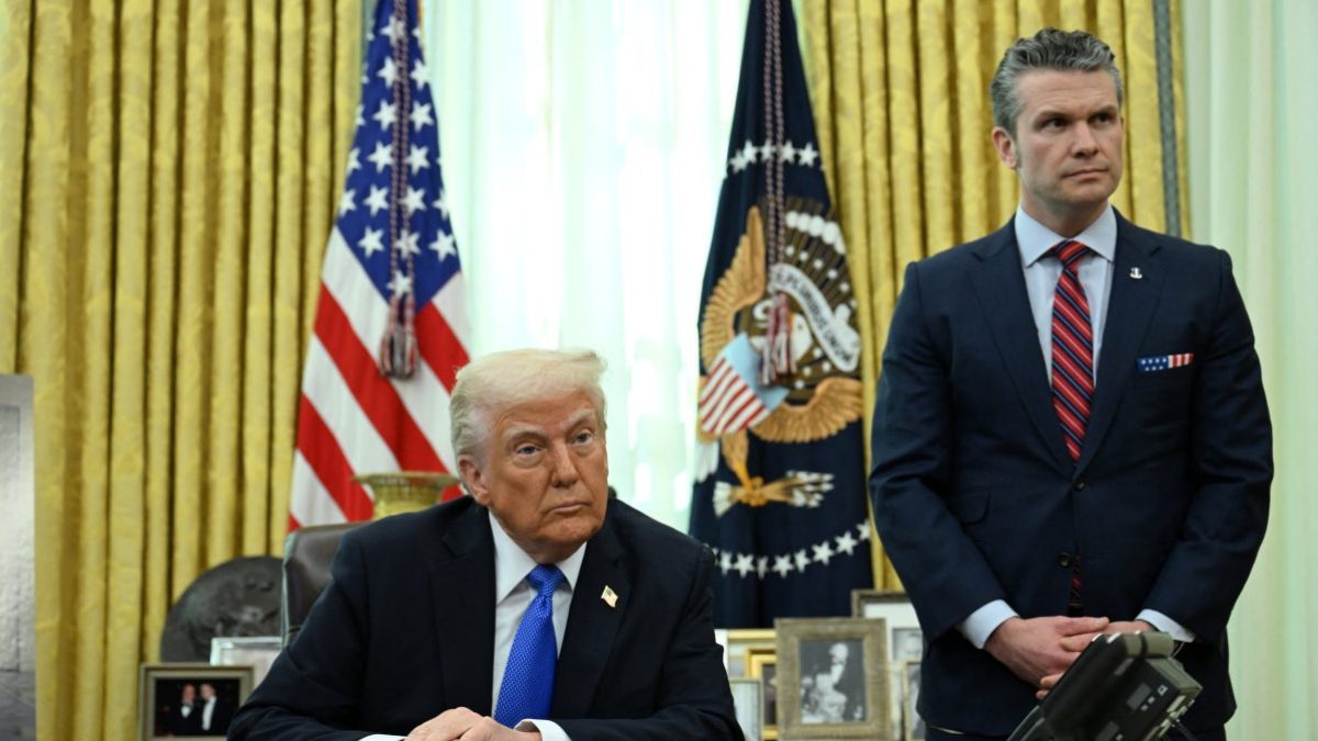Trump's rage at 'treasonous leakers' of weapons shortage claim reveals a deep crisis