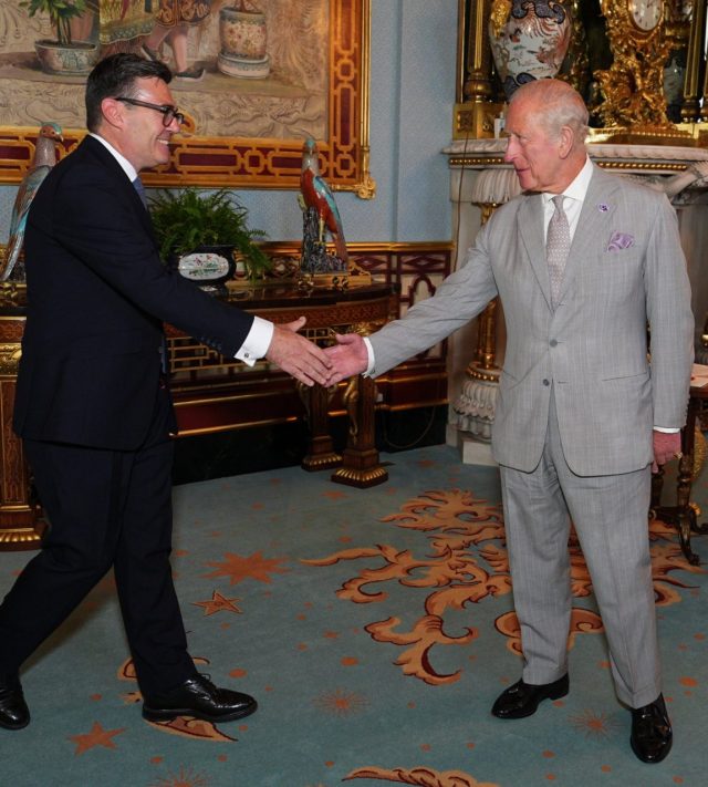 King Charles III welcomes Andy Burnham, during an audience at Buckingham Palace, London, where he invited the leader of the Labour Party to become Prime Minister and form a new government. Picture date: Monday July 20, 2026. PA Photo. Photo credit should read: Aaron Chown/PA Wire