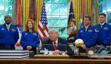 Jeremy Hansen becomes first non-NASA astronaut to receive U.S. Space Medal of Honor - CTV News