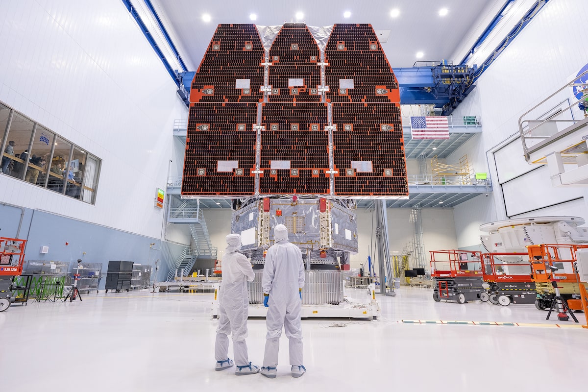 With Canadians quietly lending a hand, a U.S. spy satellite-turned-telescope takes flight