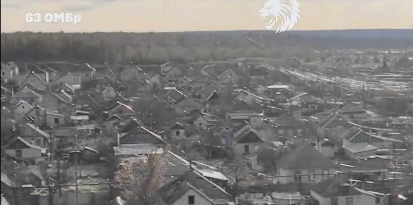 Screenshot of the town of Lyman completely shrouded in a web of fibre optic cable. Source: Ukraine’s 63rd Mechanised Brigade.