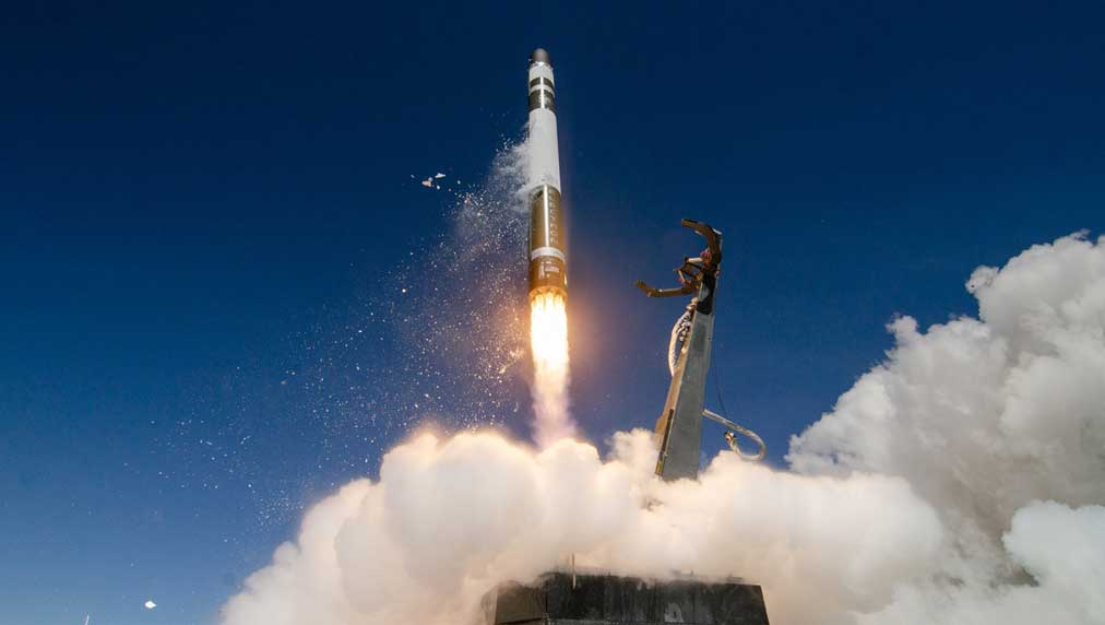 SpaceX Rivals Rocket Lab And AST SpaceMobile Sink After Mixed Earnings