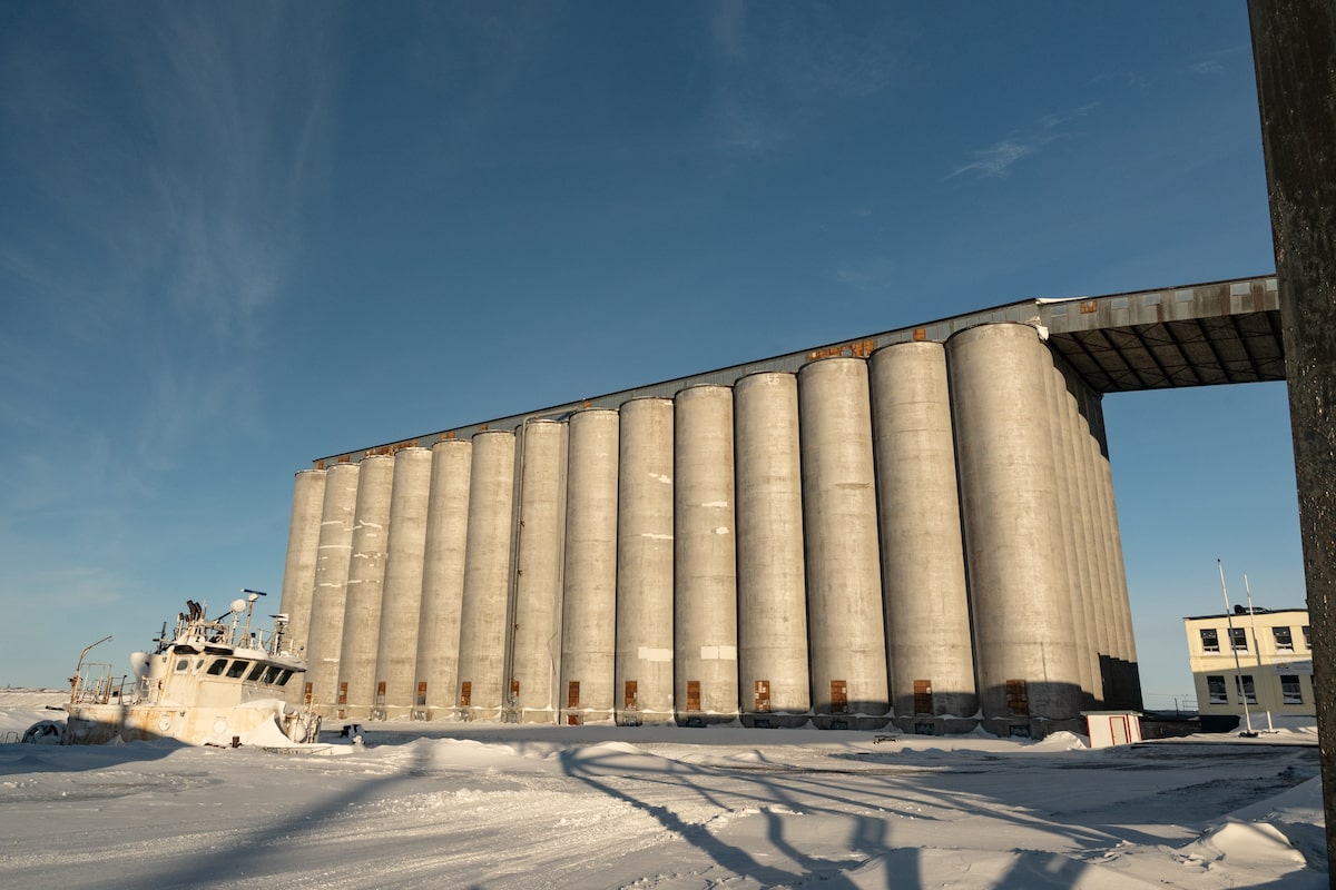 Ice-strengthened ships, warming climate would make year-round shipping possible in Hudson Bay, studies show