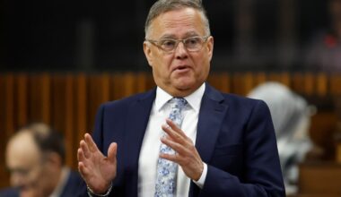 Liberals search for tax reform ideas as experts call for overhaul