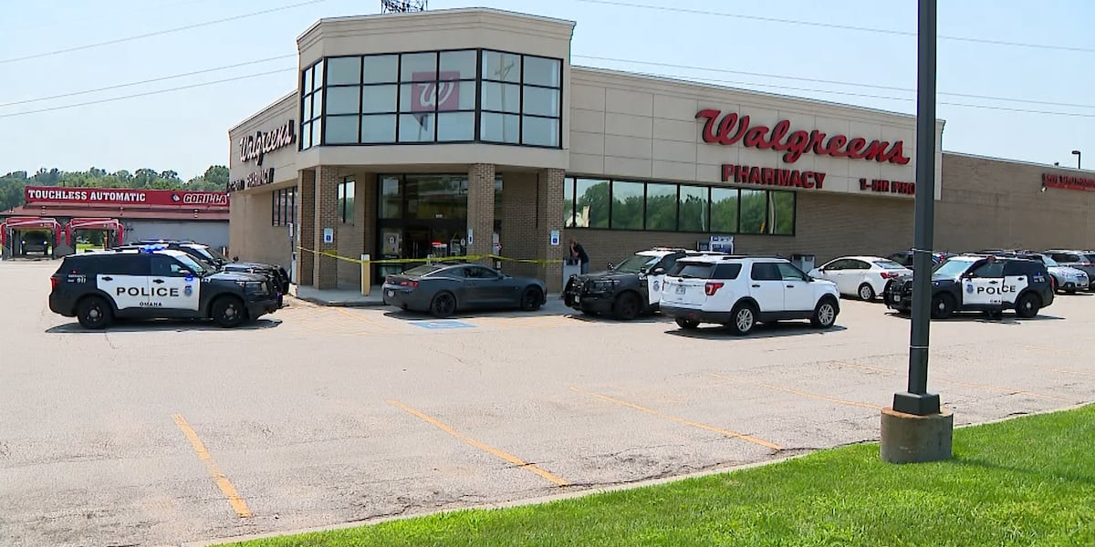 Police investigate shooting reported in traffic near Omaha shopping center