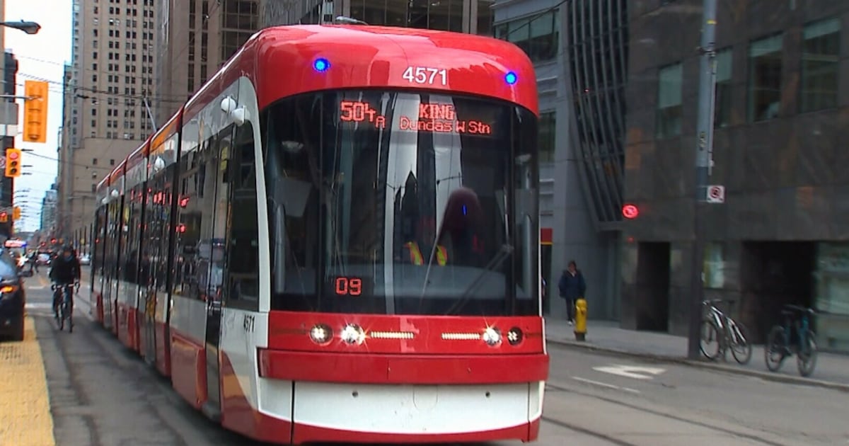 Man fatally struck by TTC streetcar in downtown Toronto