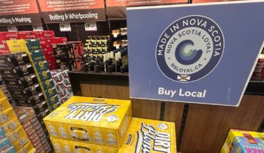 ‘I’m not gonna buy it’: Maritimers react as U.S.-Canada liquor trade talks unfold - CTV News