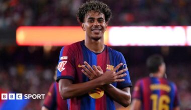 Raphinha and Lamine Yamal score as Barcelona beat Rayo Vallecano