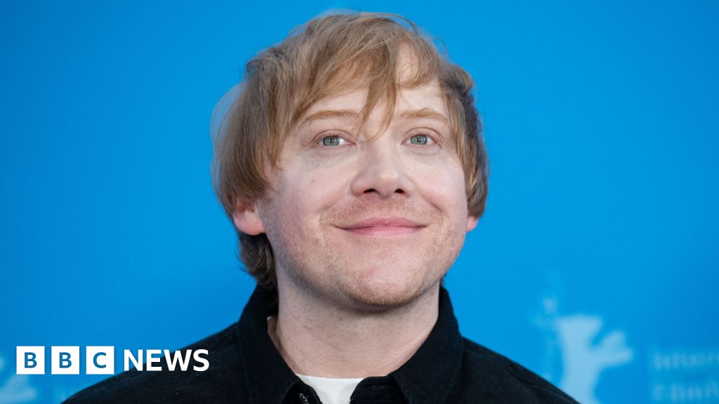 Rupert Grint to return to Harry Potter in Broadway play Harry Potter and the Cursed Child - BBC