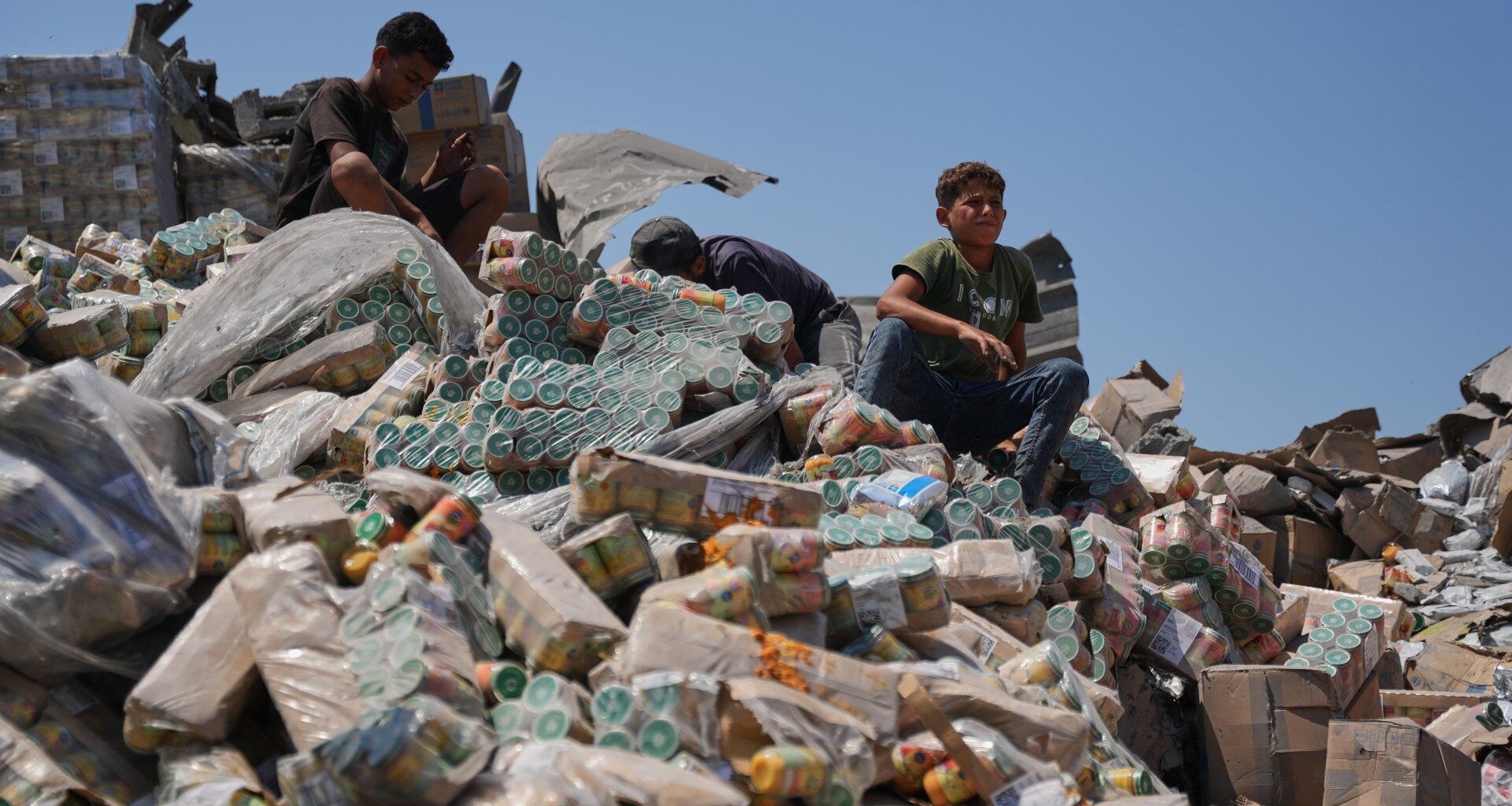 Israeli strikes kill five people, including three from one family, in Gaza | Israel-Palestine conflict News