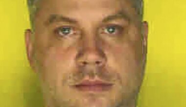 Ohio death row inmate, backed by ex-sheriff and celebrities, asks parole board for full pardon