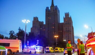 Several people killed in explosion at Moscow restaurant, Russian officials say