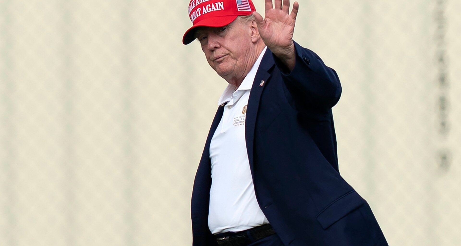 Trump’s approval rating sinks to new low at 33 percent | Donald Trump News