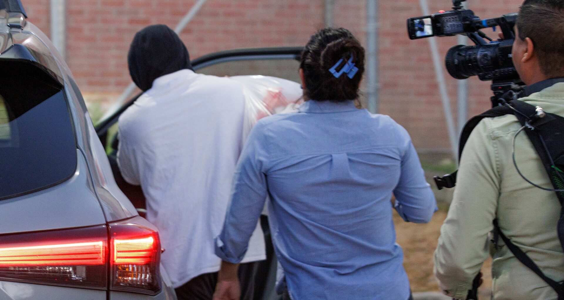 Ex-ICE agent charged over shooting is freed by Texas authorities | Migration News