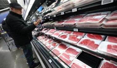 Trump faces backlash from ranchers over plan to import beef