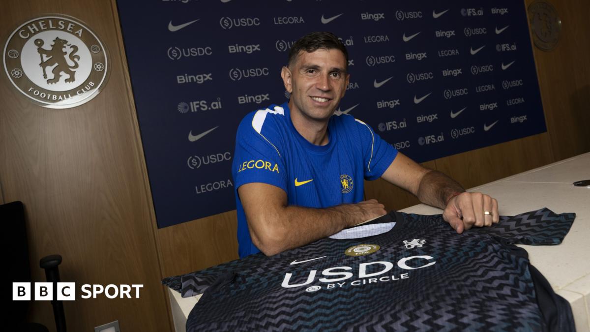 Composite image showing Nicolas Jackson and Morgan Rogers in Chelsea shirts alongside Emiliano Martinez and Alejandro Garnacho in Aston Villa shirts