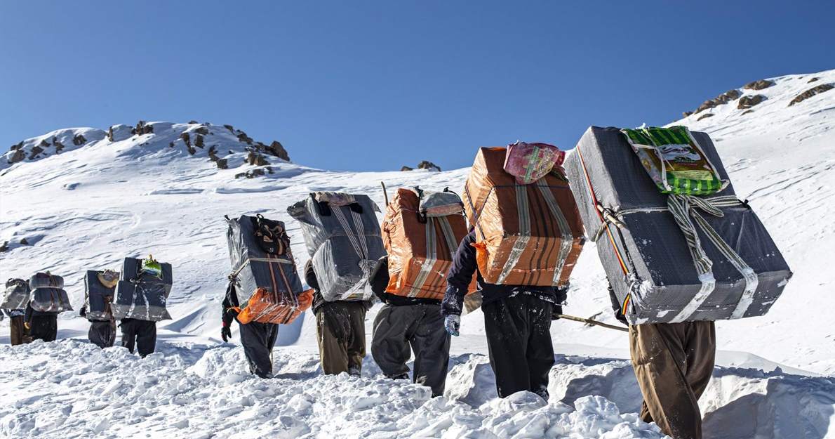 Poverty pushes Iranian children into hazardous border work