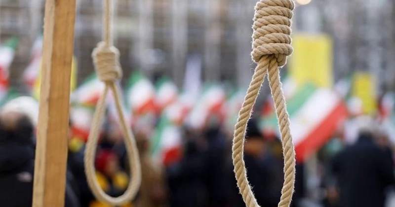 Islamic Republic executes two more in hanging wave