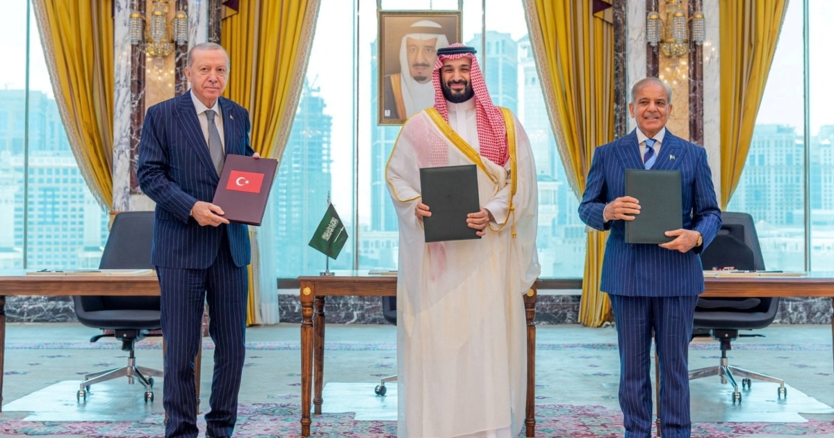 Saudi Arabia, Pakistan, Turkey Sign Joint Defense Pact Amid US-Iran Tensions