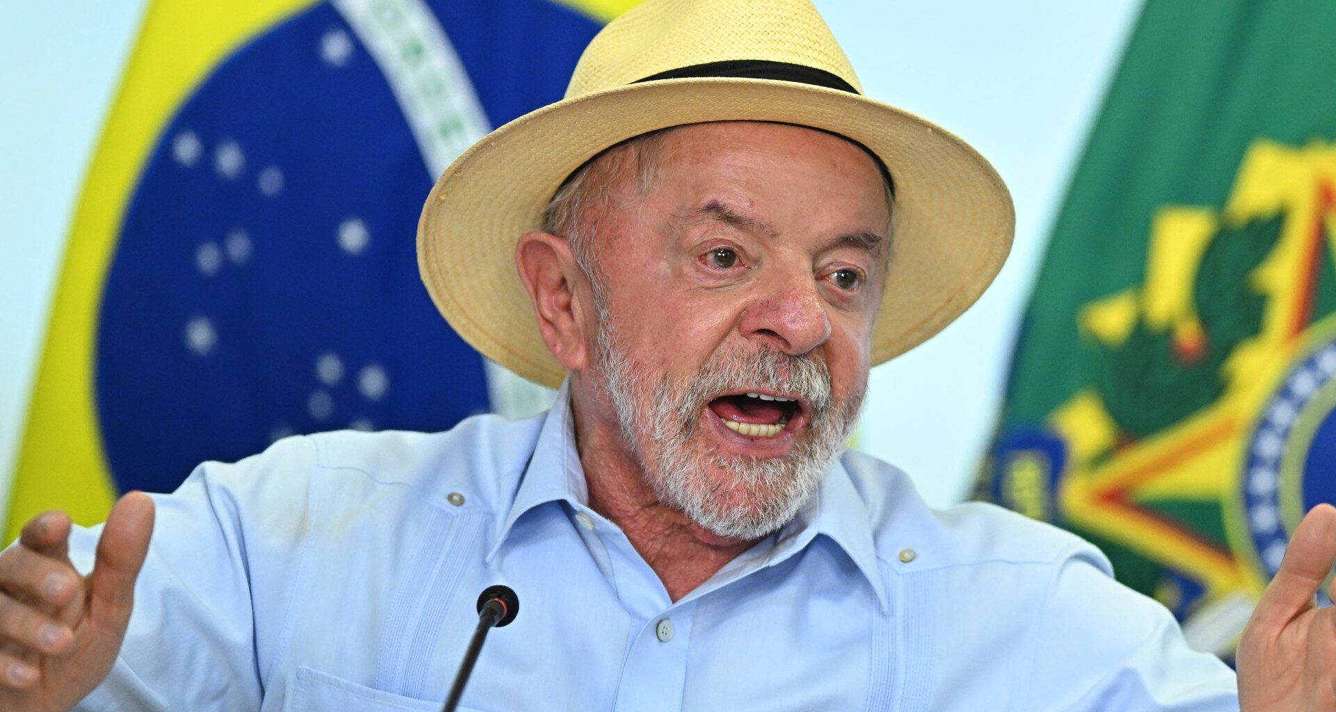 Lula holds slim lead over Flavio Bolsonaro ahead of Brazil election | Donald Trump News