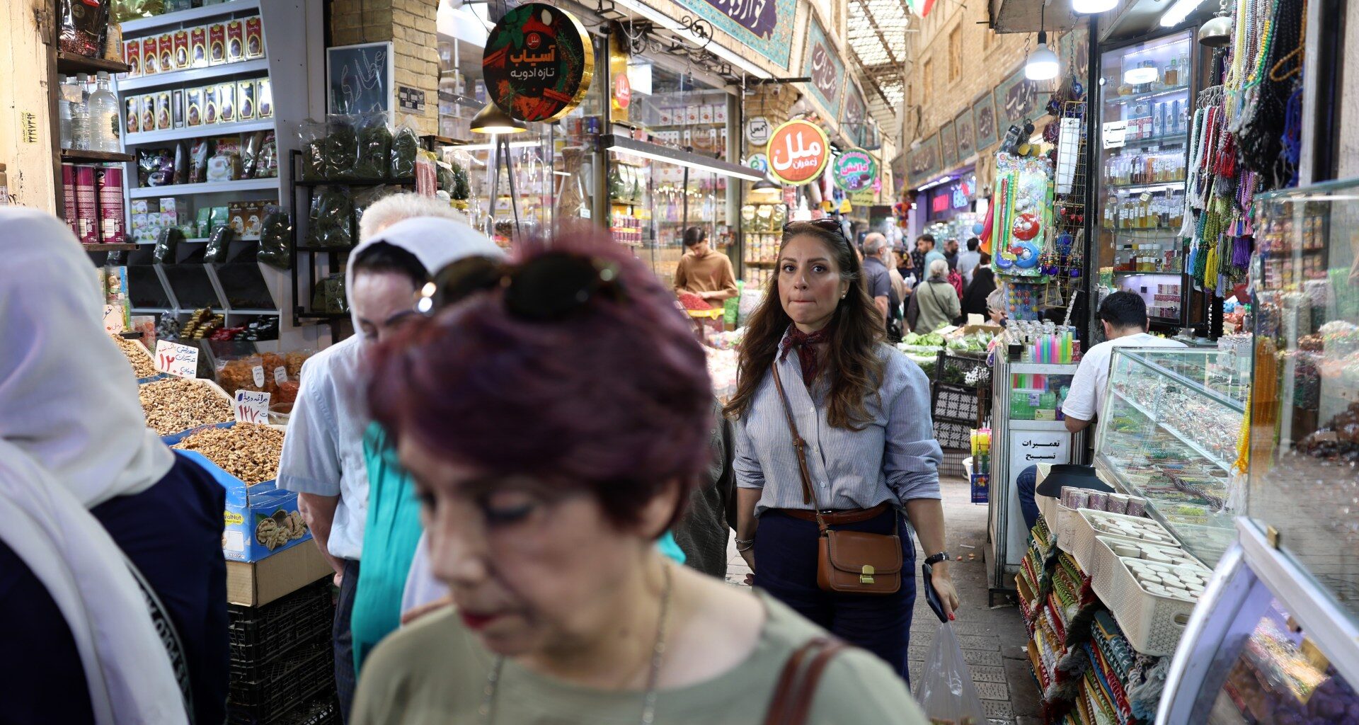 New US sanctions signal Trump desperation on Iran, experts say | US-Israel war on Iran News