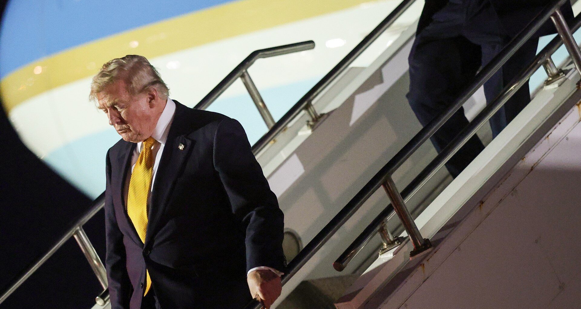 Iran threat prompted secret Trump flight from Turkiye: Reports | Donald Trump News