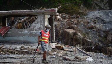 Nepal and China resume flood rescue as death toll surpasses 600 | Climate Crisis News