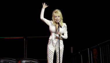 Live updates: Dolly Parton dead at 80 after brief battle with cancer, tributes pour in