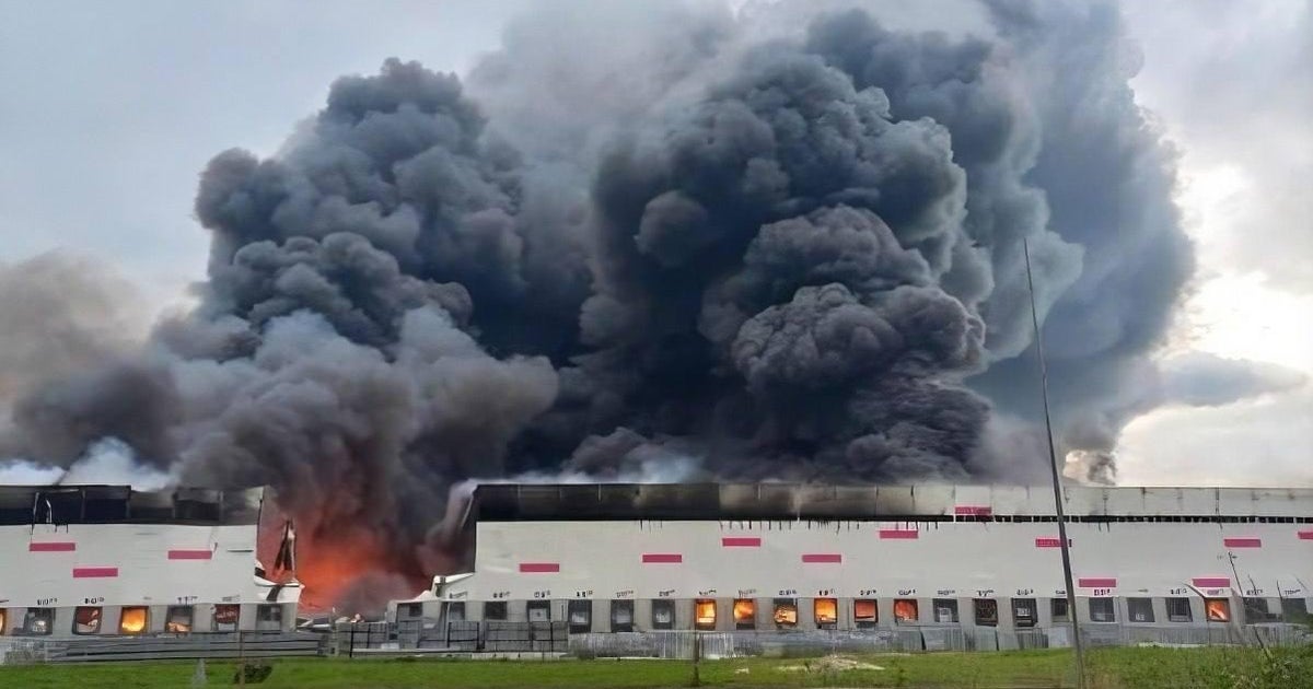 Ukrainian drone strike on Russian warehouses in Moscow region kills 5, local official says