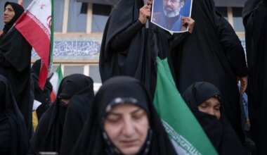 Live Updates: Iran dismisses Trump's "economic D-Day" threat, says it "will only bring further defeat"
