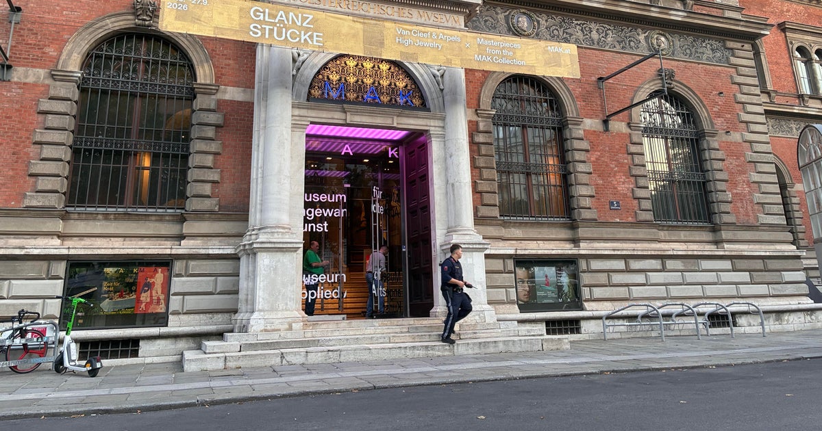 Theft at a Vienna Jewelry Exhibition