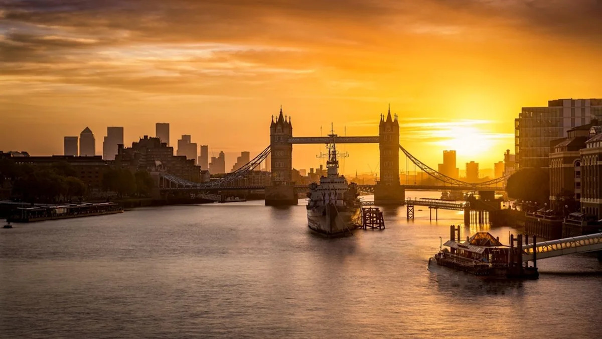 FTSE 100 Live: London blue-chips called higher, is Iran deal another false dawn?