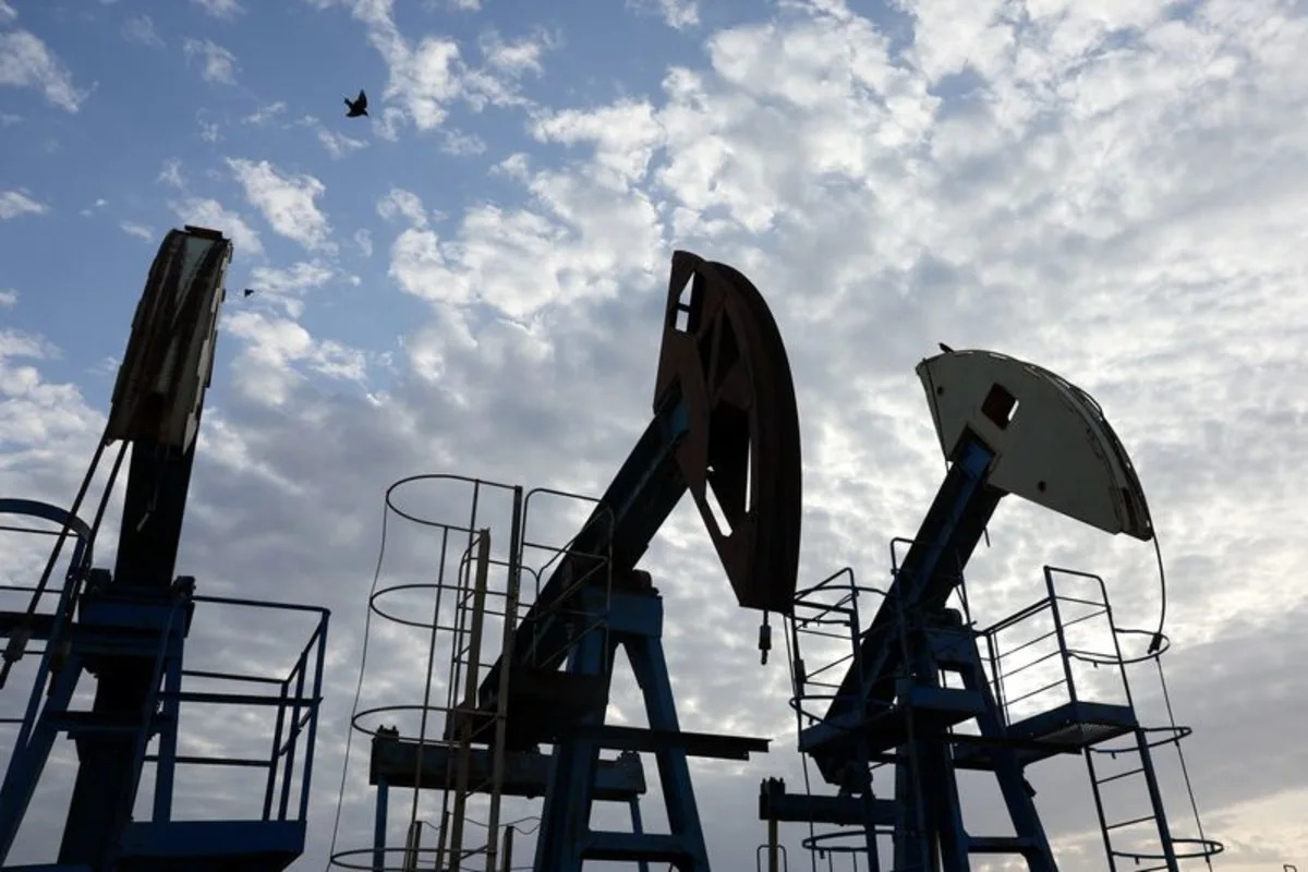 Oil prices slip as Iran-Oman talks fuel hopes for US-Iran peace deal