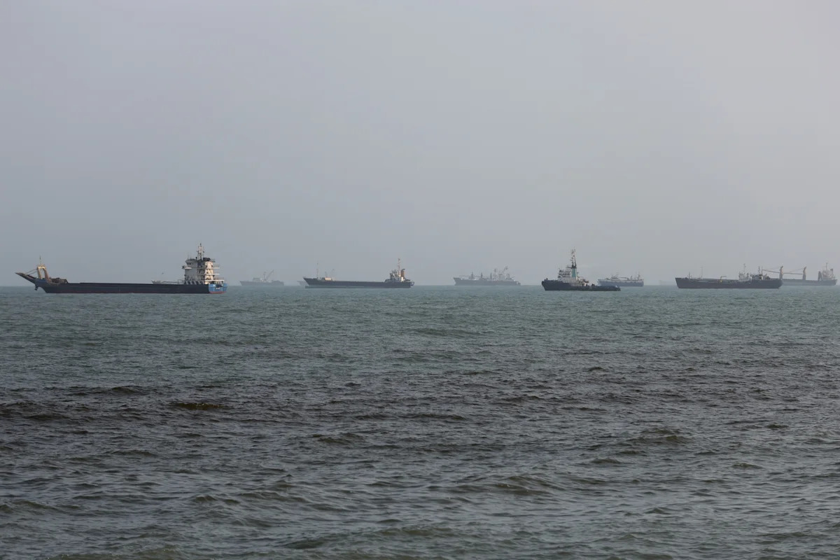 Strait of Hormuz Crossings Fall as US-Iran Ceasefire Expires
