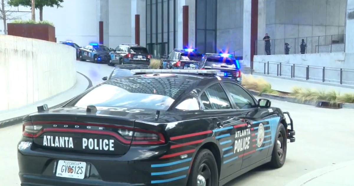 29-year-old man dies in stabbing on Atlanta Beltine, convicted felon detained – WSB-TV Channel 2