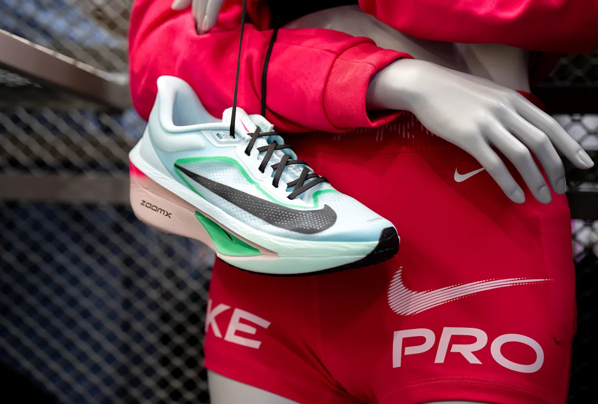 Dick's Sporting Goods stock crash reveals a major problem for struggling Nike