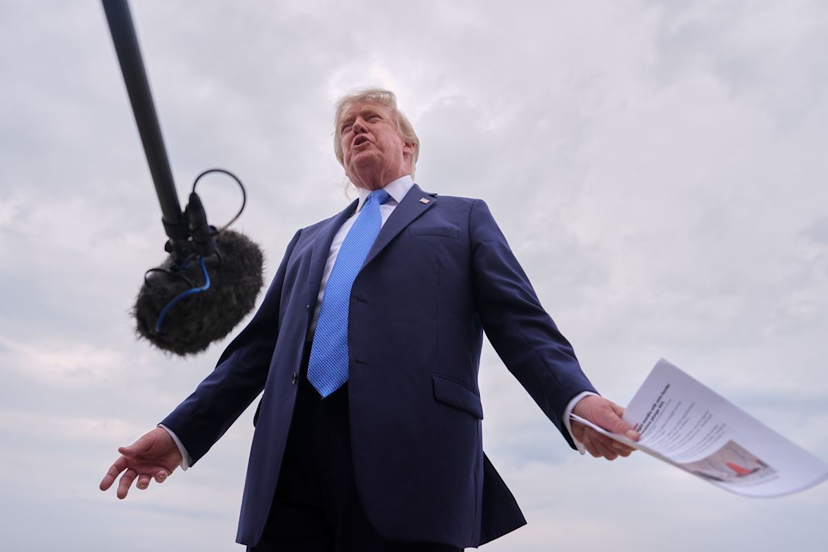 Trump says USS Lincoln's record time at sea during Iran operations 'not nearly long enough'