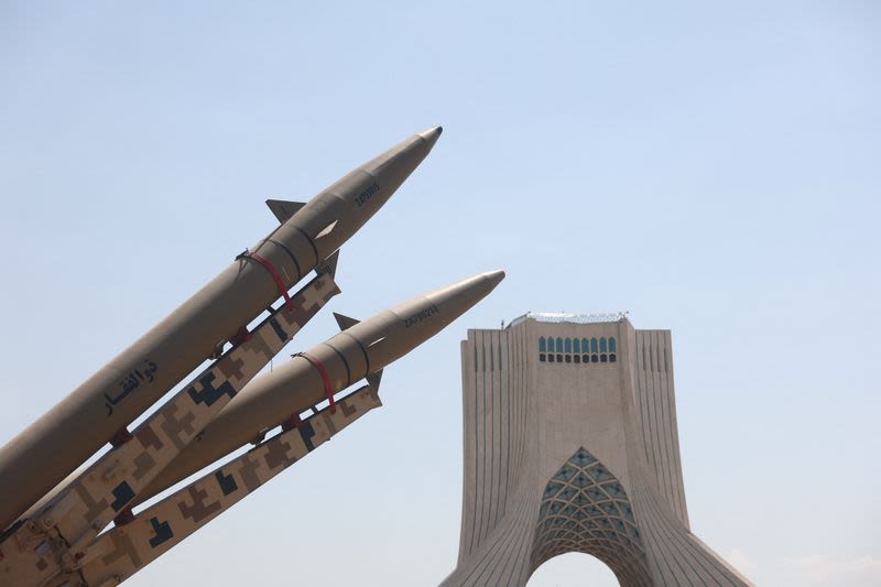 Exclusive-Iran threatens to hit Gulf states if US launches new strikes