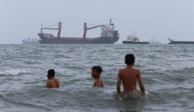 Oil prices tumble as Oman and Iran make an unexpected move