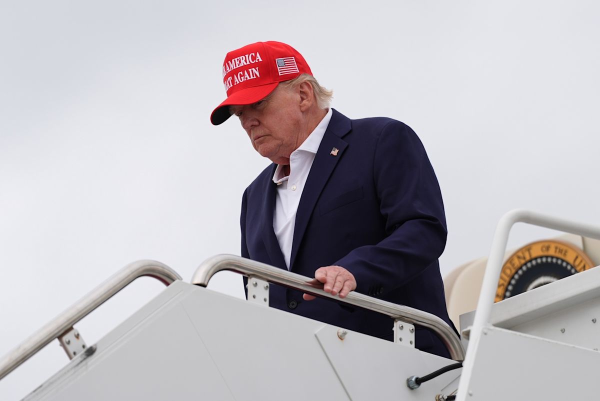 Iran live updates: Trump threatens to bomb Oman over Strait of Hormuz