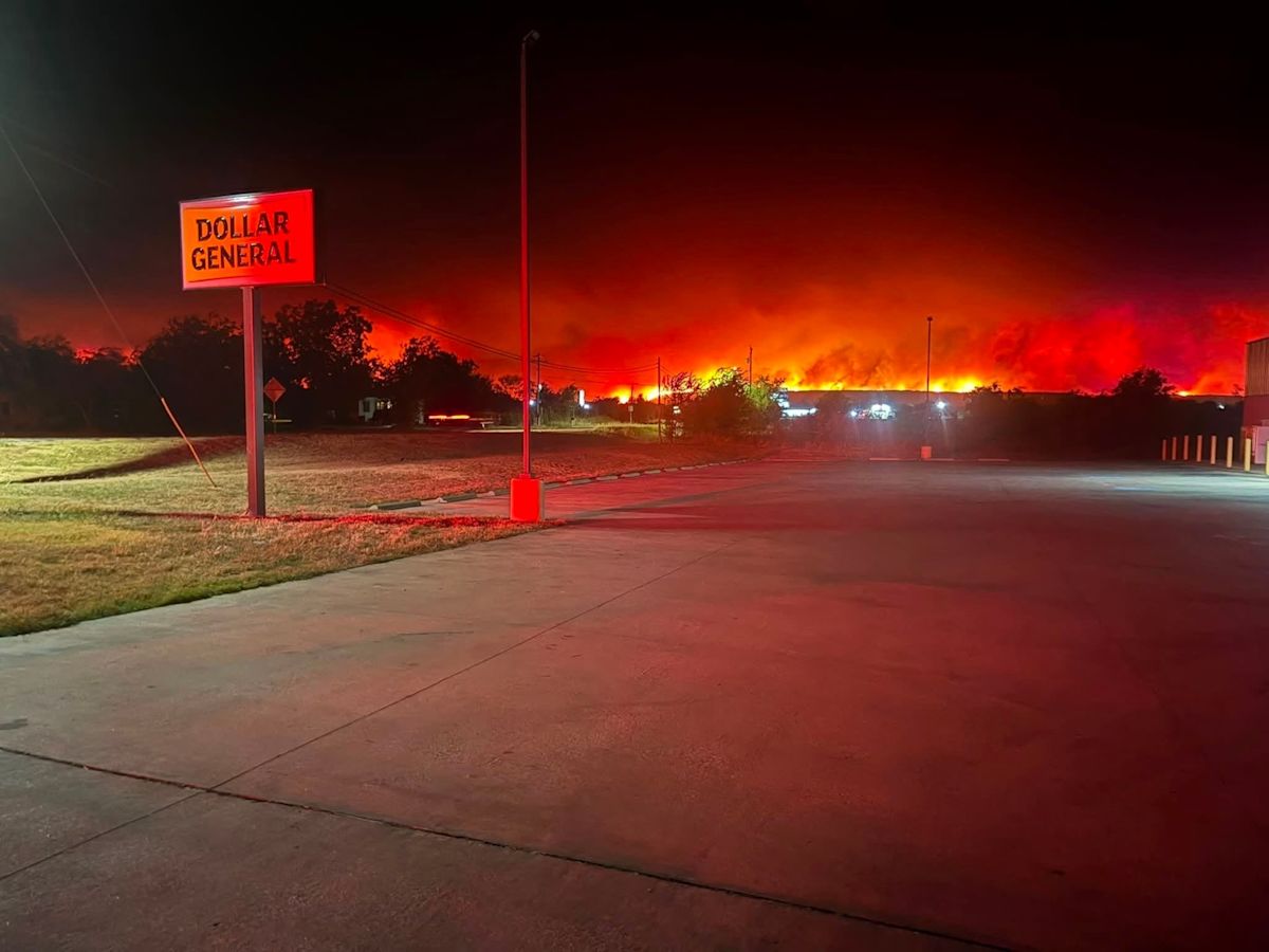 Evacuations ordered as wind-whipped Ross Fire in Texas grows to 80,000 acres