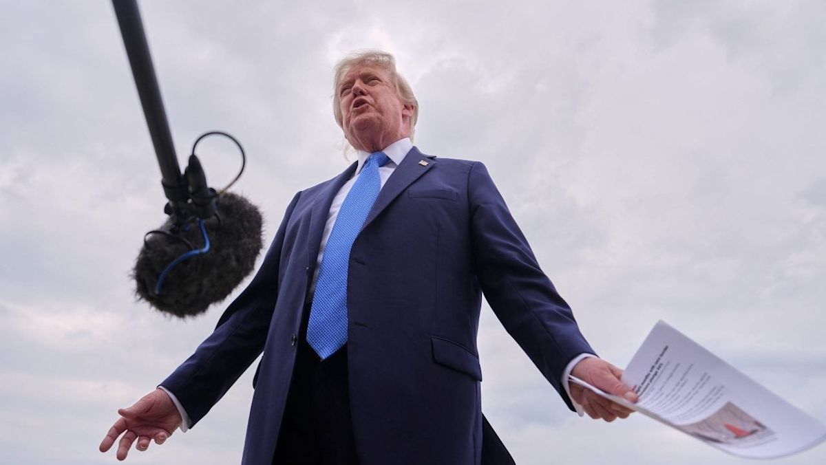 Trump: USS Lincoln's record time at sea during Iran war ‘not nearly long enough'