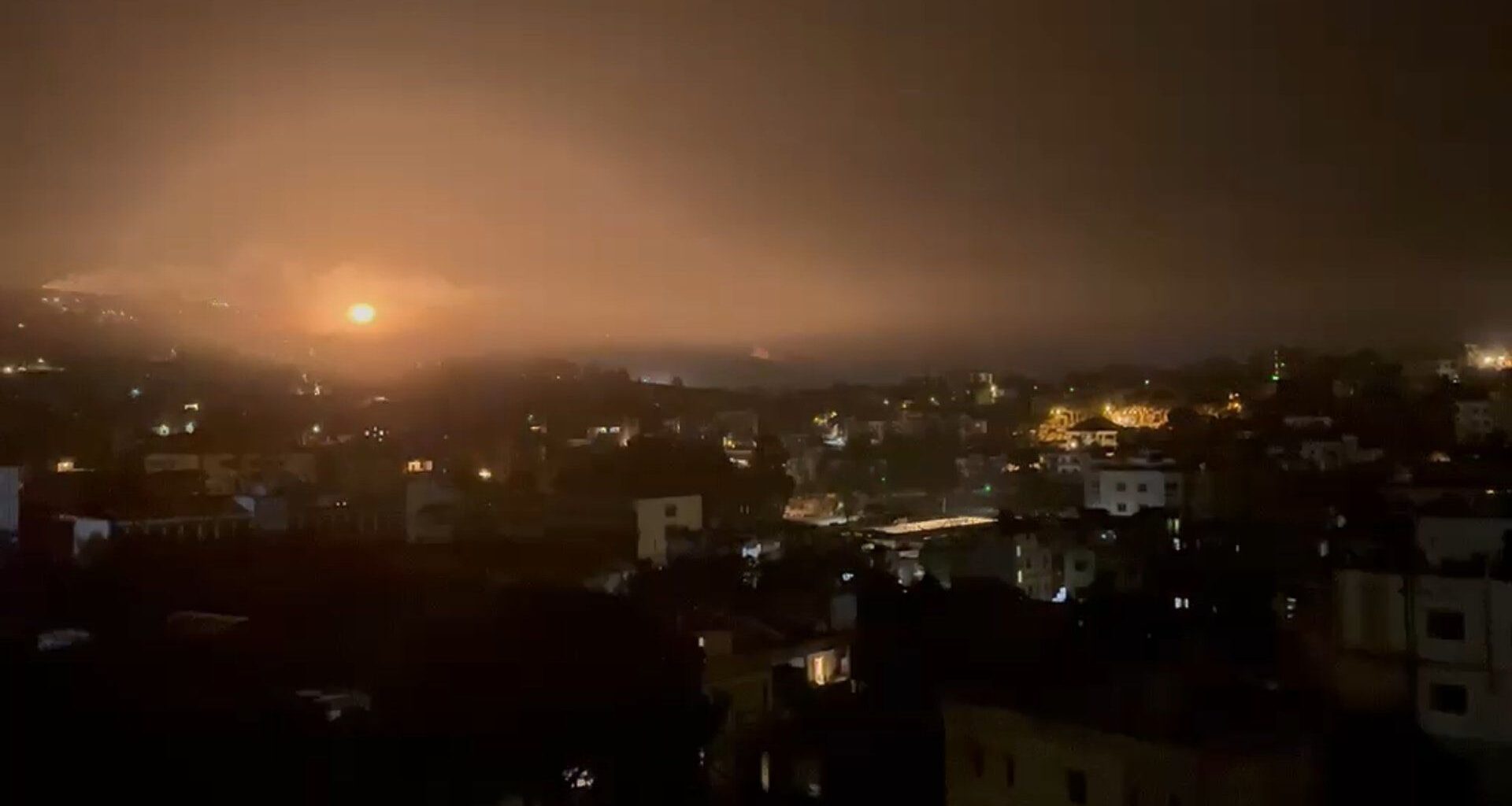 Israel strikes south Lebanon again as families flee north | Israel attacks Lebanon News
