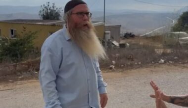 Israeli settler rabbi says Palestinians should leave the occupied West Bank | Genocide