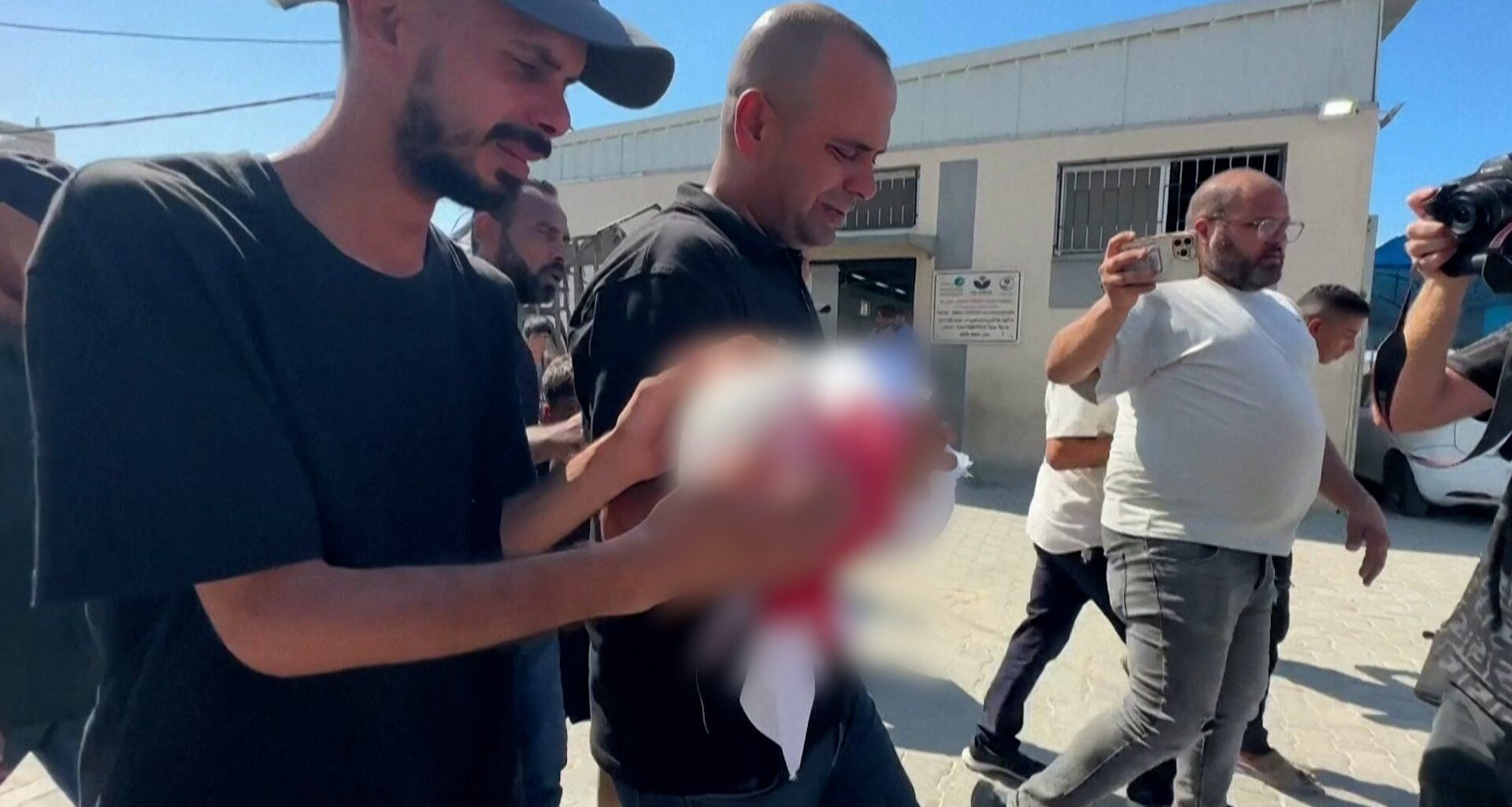 Israeli strike kills 3-year-old child in Gaza | Gaza News