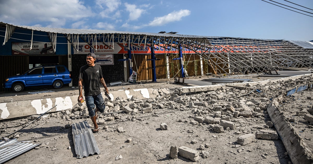 Indonesia earthquake death toll nears 70 as thousands wait for help on country's Independence Day
