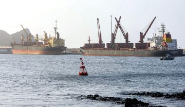 Trump Again Threatens to Bomb Oman